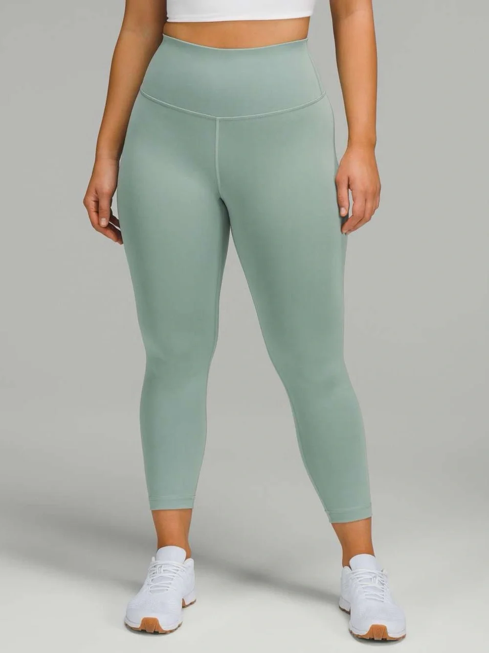 336. Lululemon Wunder Train Contour Fit High-Rise Crop 23
